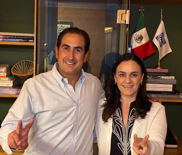 Manuel Herrera Rojas y Guadalupe Leal Rodríguez se posicionan como los principales aspirantes a liderar el PAN municipal en Puebla, representando bloques internos con respaldo de figuras como Mario Riestra y Eduardo Rivera. Foto: RetoDiario
