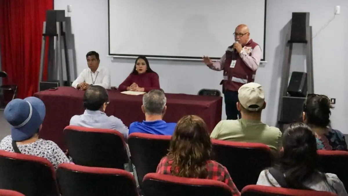 Tonantzin sostiene mesas de diálogo con comerciantes y ciudadanos de San Pedro Cholula