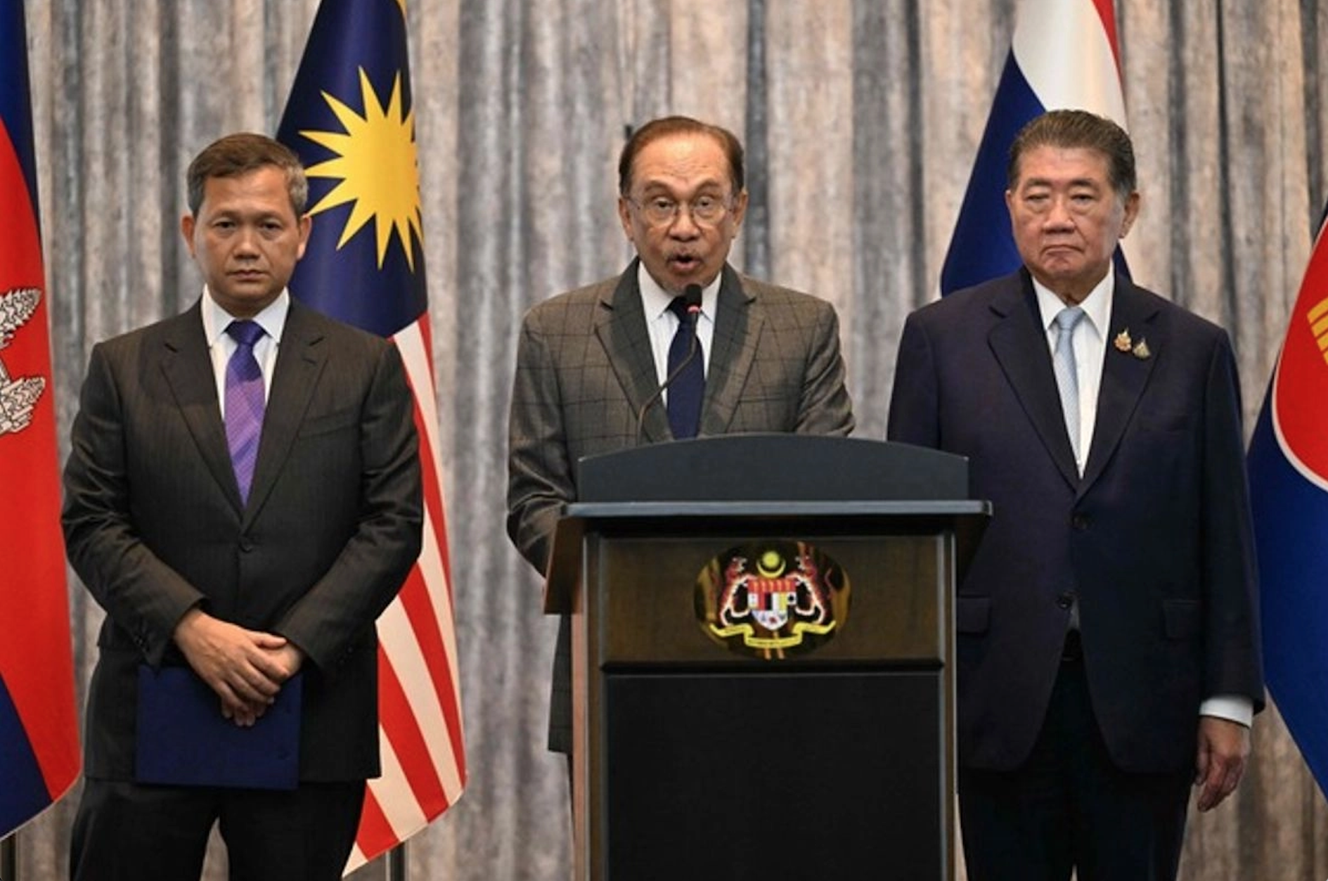 Las tensiones entre Tailandia y Camboya reavivan un conflicto histórico en su frontera compartida, pese a los esfuerzos diplomáticos por contener la violencia.