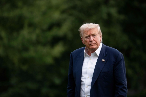 Demócratas exigen a Trump divulgar archivos del caso Epstein.
