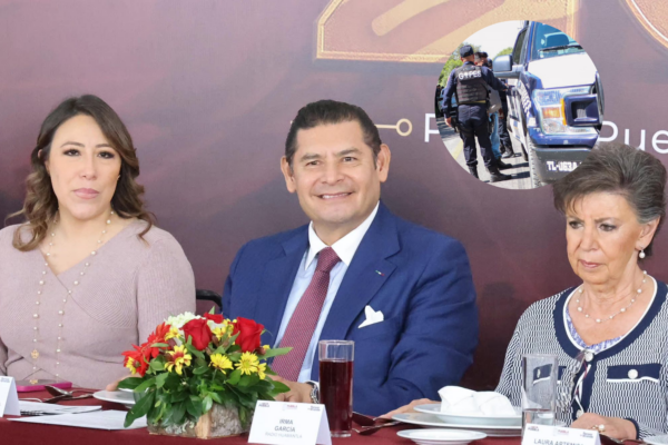 Durante una reciente rueda de prensa, el gobernador Alejandro Armenta recordó el aseguramiento de 28 pipas y más de 2 millones de litros de hidrocarburo ilícito, considerado el mayor decomiso en la historia del estado.