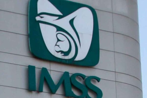 El Instituto Mexicano del Seguro Social aprobó la construcción de un hospital regional en Amozoc, Puebla, con capacidad para 260 camas y atención para más de 1.3 millones de derechohabientes.