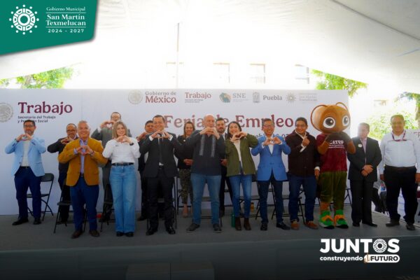 Con la oferta de 736 vacantes y la participación de 23 empresas, se llevó a cabo la Feria del Empleo en San Martín Texmelucan, organizada por el Gobierno del Estado a través de la Secretaría de Desarrollo Económico y Trabajo (SEDETRA), el Servicio Nacional de Empleo (SNE) y el Gobierno Municipal.