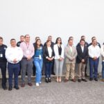 El municipio de Xiutetelco fue sede de la Mesa Regional de Seguridad, donde autoridades de SEDENA, Marina, Guardia Nacional, Policía Estatal y Municipal de las microrregiones 05 y 06 compartieron reportes operativos y reforzaron estrategias conjuntas. El presidente municipal, Baltazar Narciso Baltazar, destacó la importancia del trabajo coordinado para garantizar la paz en la región, en línea con la estrategia estatal de Seguridad con Bienestar.