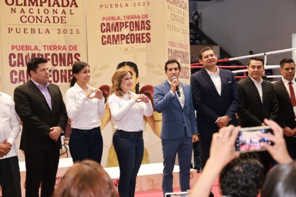 Con una emotiva premiación en el Gimnasio Miguel Hidalgo, encabezada por el gobernador Alejandro Armenta y el director de la CONADE, Rommel Pacheco, concluyó la Olimpiada Nacional CONADE 2025 en Puebla, destacando al deporte como eje de transformación, bienestar y seguridad.