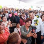 Como parte de su estrategia de bienestar y seguridad, el gobernador Alejandro Armenta encabezó la entrega de apoyos productivos al campo por más de 24 millones de pesos, beneficiando a 2 mil productoras y productores de Teziutlán, Tlatlauquitepec y municipios aledaños.