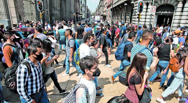 La Jefa de Gobierno, Clara Brugada, anunció una estrategia para regular el alquiler de viviendas de corta estancia en la Ciudad de México, tras detectar que plataformas como Airbnb han elevado los precios de renta y desplazado a residentes de zonas como Roma, Condesa y Centro Histórico.