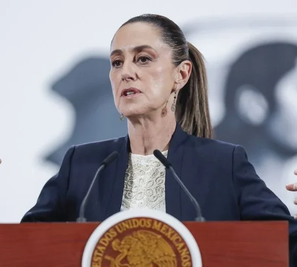 La presidenta Claudia Sheinbaum informó este miércoles que no se reportan daños en México tras la activación de una alerta de tsunami, emitida por el terremoto de magnitud 8.8 ocurrido frente a las costas del sur de la península de Kamchatka, en Rusia.