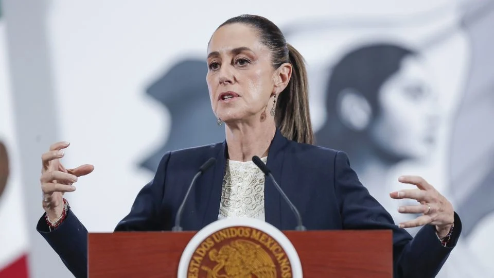La presidenta Claudia Sheinbaum informó este miércoles que no se reportan daños en México tras la activación de una alerta de tsunami, emitida por el terremoto de magnitud 8.8 ocurrido frente a las costas del sur de la península de Kamchatka, en Rusia.