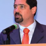 Alejandro Guevara Sanginés será el nuevo rector de la Universidad Iberoamericana Puebla. En su proyecto institucional, plantea fortalecer una universidad crítica, abierta a la realidad y comprometida con la transformación social, a través de tres ejes: formación inspiradora, investigación actualizada y vinculación con los sectores social, empresarial y gubernamental. Mario Patrón Sánchez concluye su gestión con una institución fortalecida en su misión humanista.