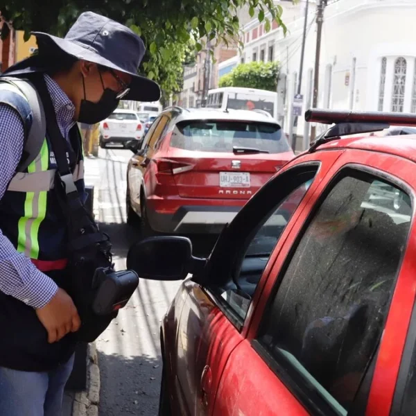 8 de los 16 amparos promovidos por ciudadanos contra la expansión del programa de parquímetros en Puebla fueron desechados por jueces al no cumplir con los requisitos legales.