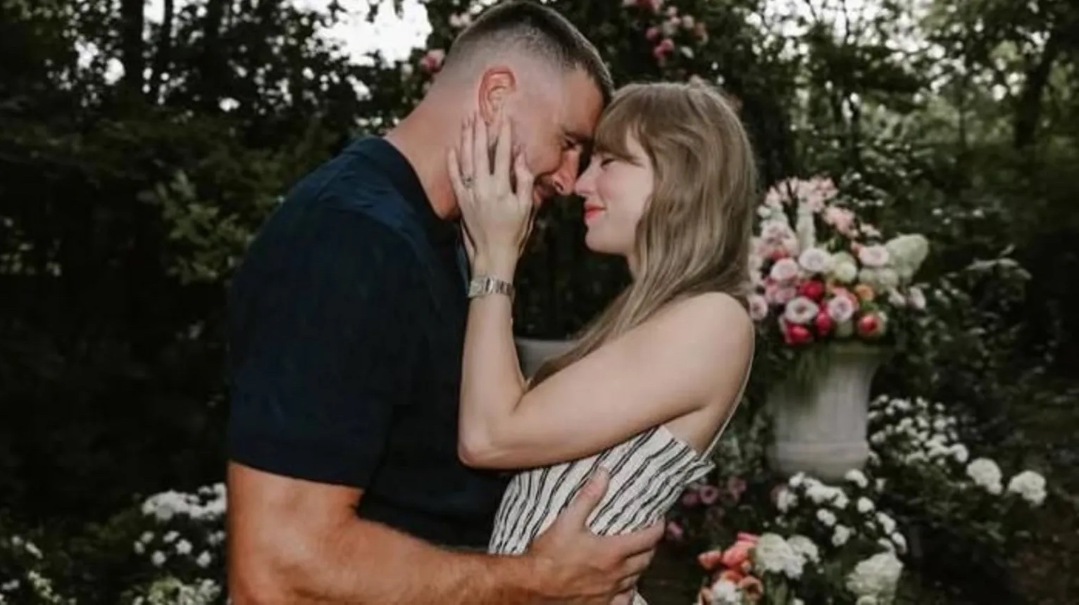 Taylor Swift anuncia compromiso con Travis Kelce