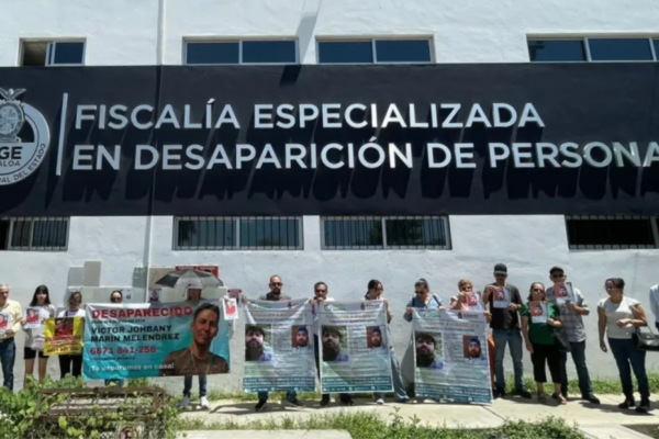 Familiares de desaparecidos exigen investigar red de filtraciones dentro de la Fiscalía de Puebla