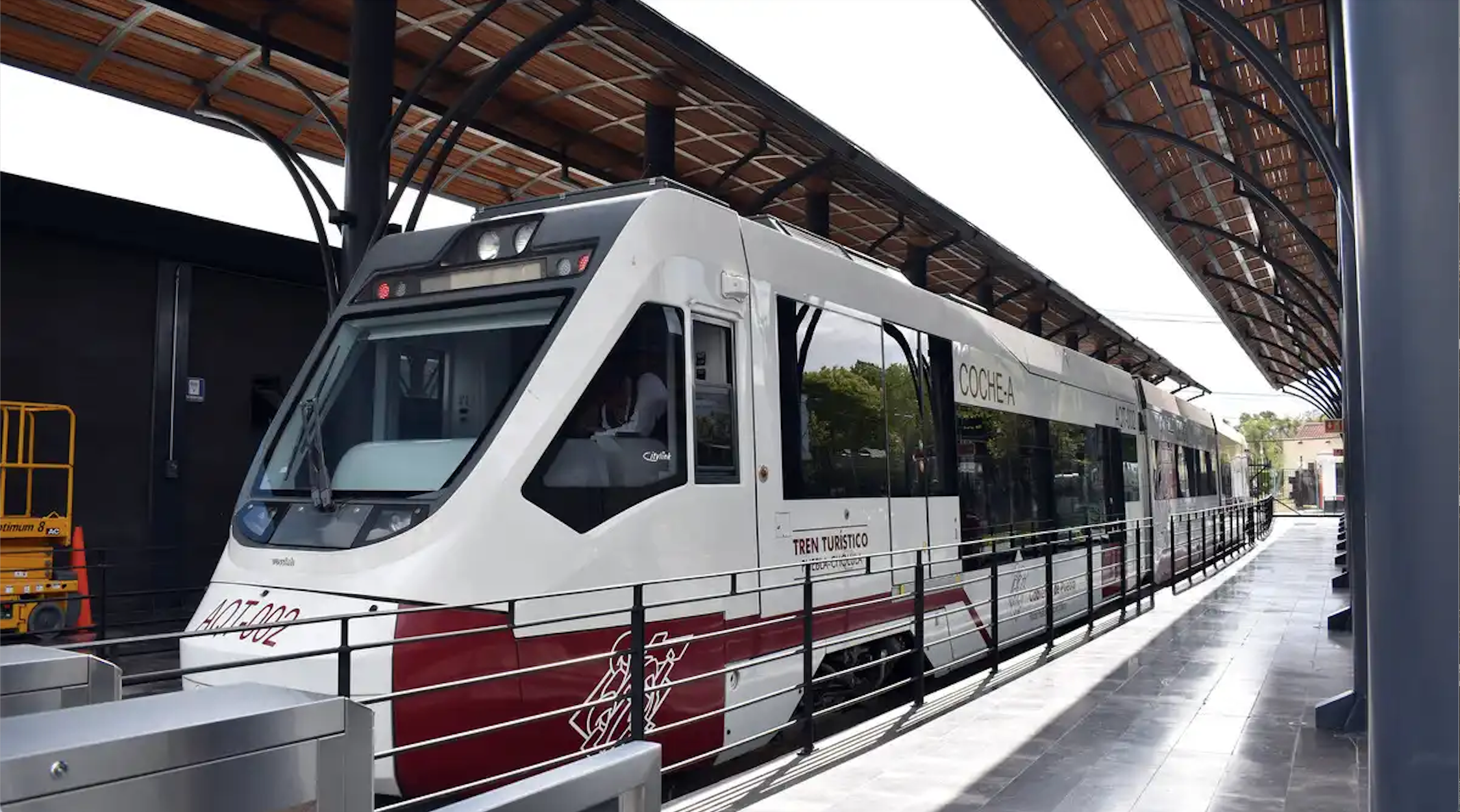 Gobierno de Puebla abre la puerta a la CMIC para sumarse al proyecto del Cablebús. Foto: reto diario. angulo 7