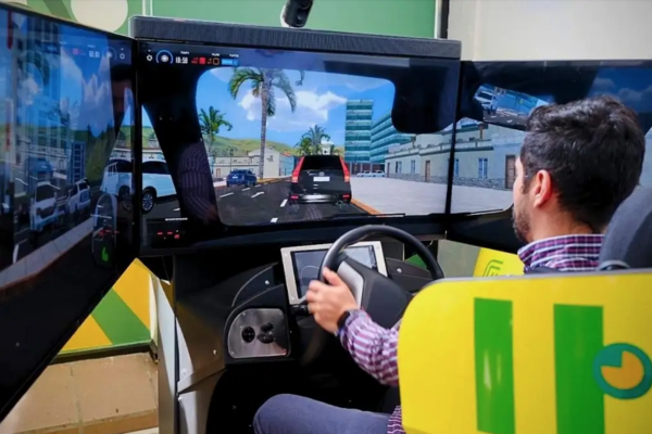 Puebla exige examen práctico en simulador para obtener licencia de conducir. Foto: MTP.