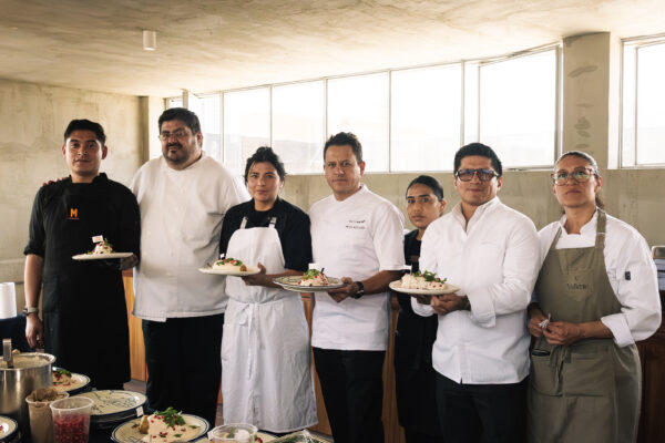 El festival “Chile en Nogada: Joya de Puebla” presentó reinterpretaciones del emblemático platillo por reconocidas cocinas locales, como antesala del Latino Gastronomic 2025.