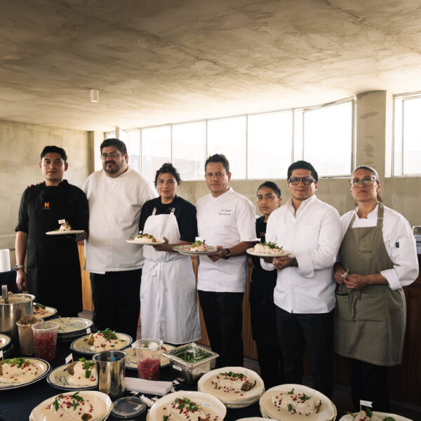 El festival “Chile en Nogada: Joya de Puebla” presentó reinterpretaciones del emblemático platillo por reconocidas cocinas locales, como antesala del Latino Gastronomic 2025.