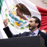 En San Bartolo, el diputado federal Toño López encabezó la quinta entrega de microcréditos solidarios.