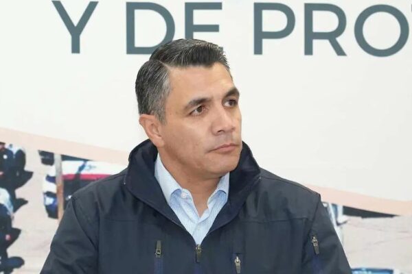 La Secretaría de Seguridad Ciudadana de Puebla investiga a 100 policías municipales por faltas administrativas.
