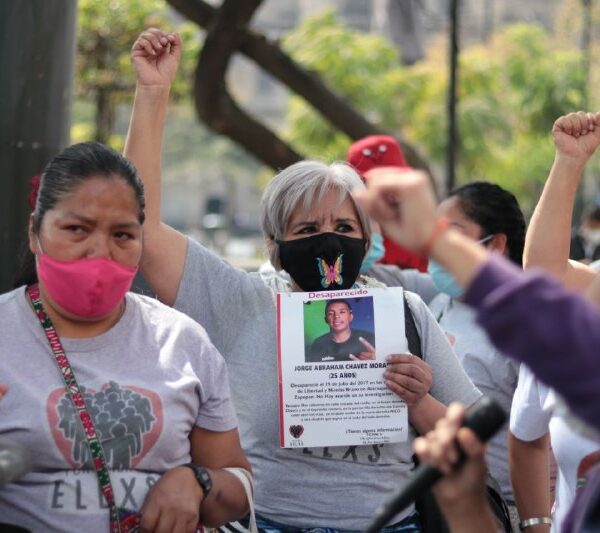 “Este día no debería existir”: colectivos de desaparecidos marchan en Puebla.