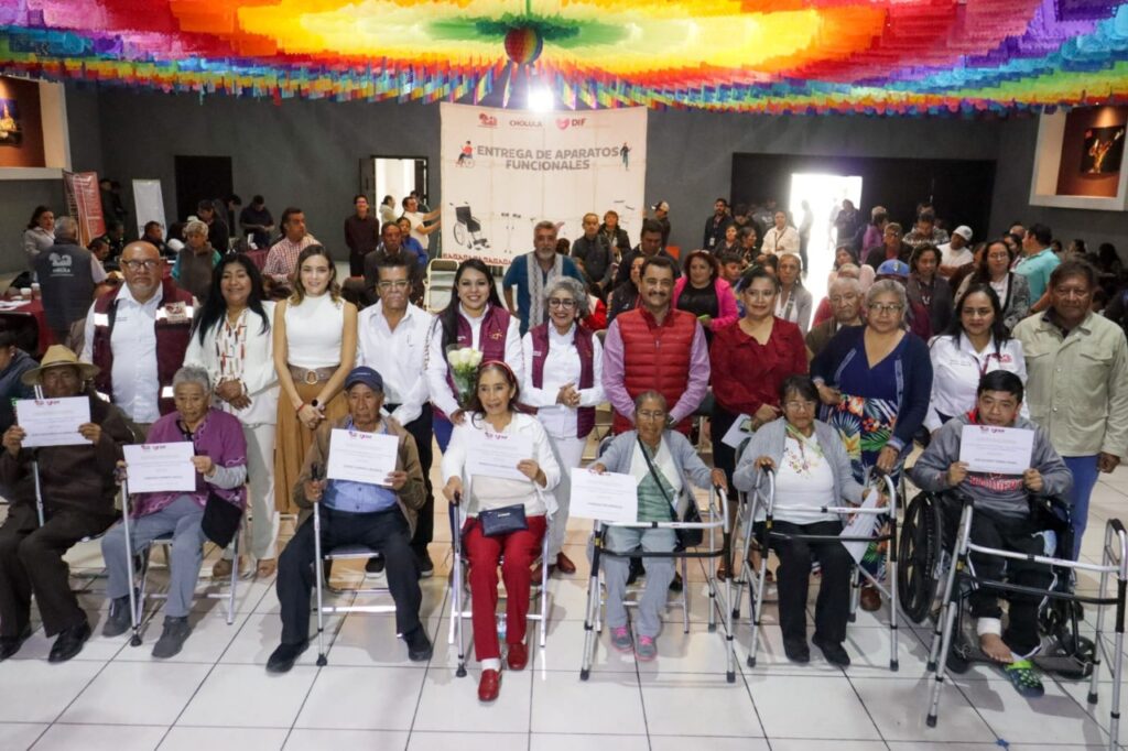 Tonantzin Fernández durante la novena edición del Miércoles Ciudadano "Escuchando a Cholula"