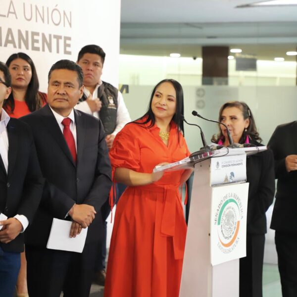 Liz Sánchez impulsa la cultura de Puebla al presentar en el Senado las ferias de Zacatlán y Coronango.