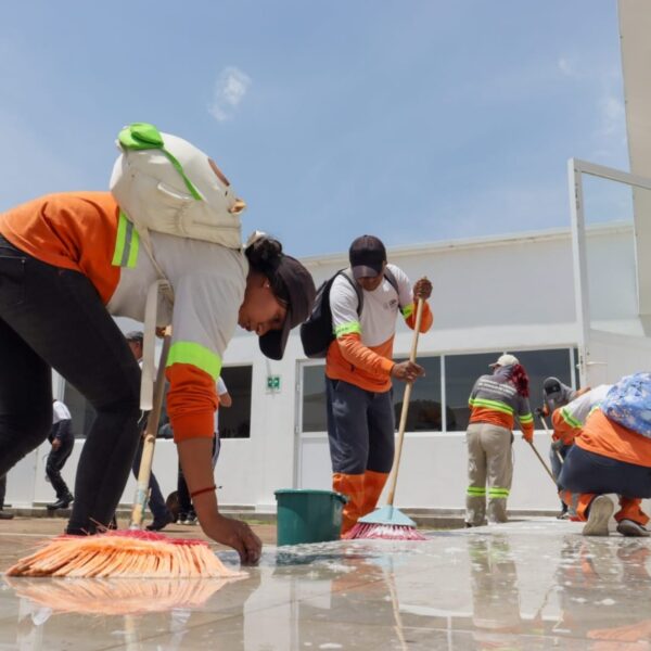 Tonantzin Fernández, reafirmó su compromiso con los sectores más vulnerables al realizar una rehabilitación integral de la Guardería DIF de Santa María Xixitla