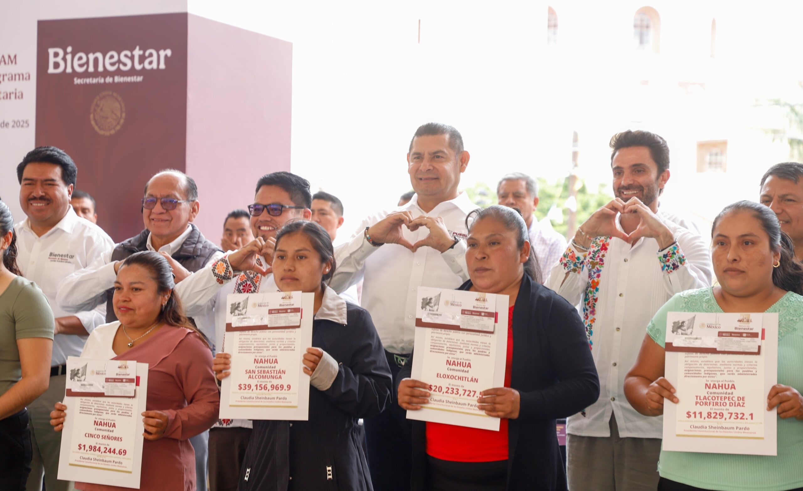 El gobernador Alejandro Armenta al anunciar que este año se destinarán más de mil millones de pesos para la ejecución de 4 mil 500 proyectos en todo el estado