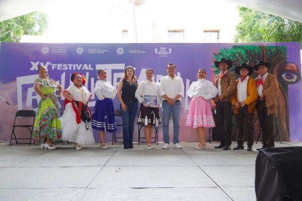 Familias disfrutan el Festival Calpulli Texmocalli en Texmelucan con arte, cultura y gastronomía.