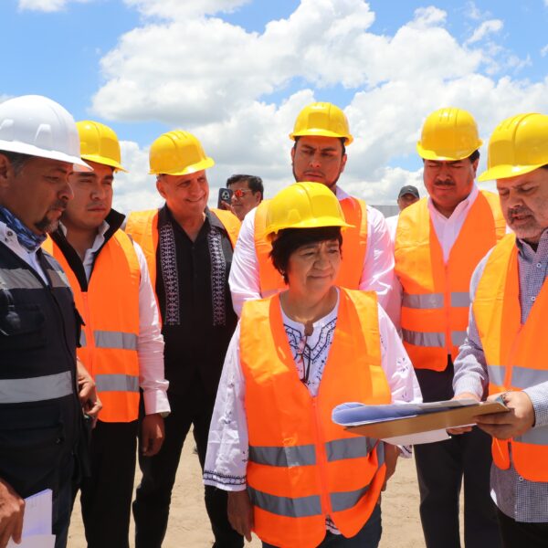 SEDATU y Gobierno de Puebla supervisan módulo de vivienda; en enero 2026 se entregará primera etapa.