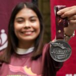 Con la entrega de Becas para Jóvenes Universitarios y Jóvenes Deportistas 202