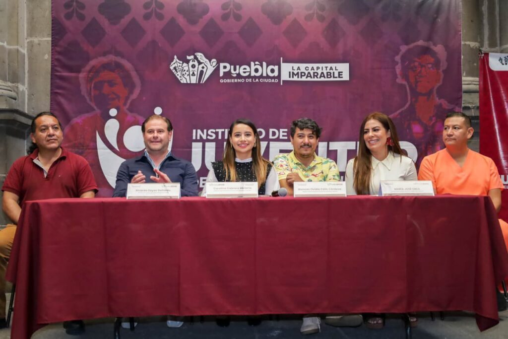 Con la entrega de Becas para Jóvenes Universitarios y Jóvenes Deportistas 202