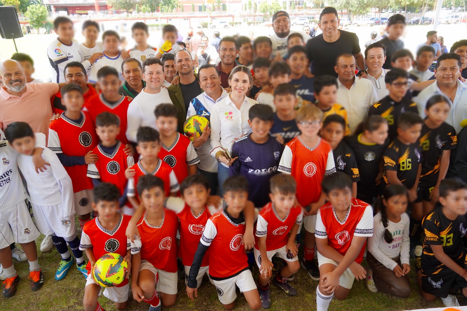 Juan Manuel Alonso inaugura talleres de fútbol Club Puebla en Texmelucan
