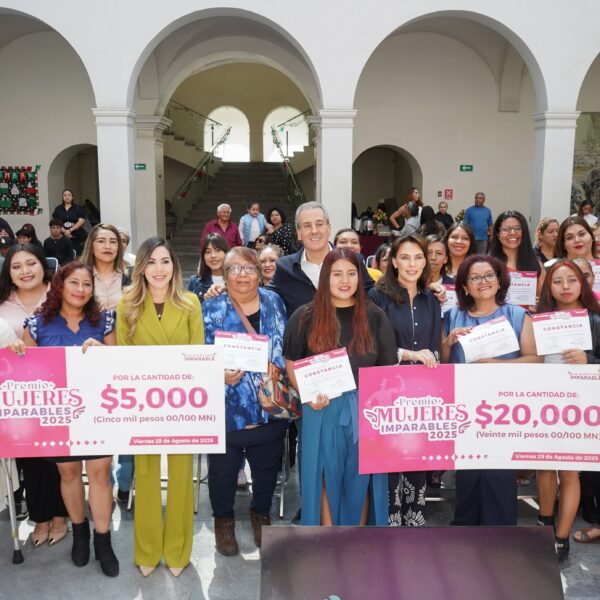 El Gobierno de la Ciudad reconoció a 25 emprendedoras poblanas