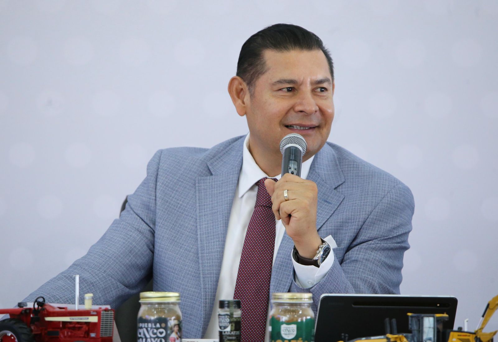 El gobierno estatal anuncia un ahorro multimillonario y detalla nuevos proyectos de infraestructura con enfoque comunitario. Foto: Gobierno Puebla