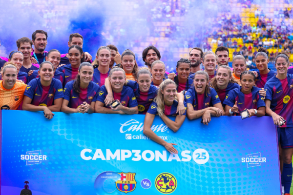 El Barcelona Femenil derrotó 2-1 al América en el Estadio Ciudad de los Deportes, en un amistoso del Campeonas Tour 2025 que reunió a más de 25 mil aficionados. Foto: ESTO.