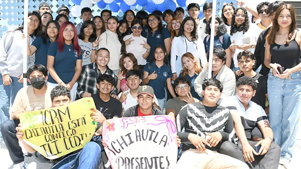 La BUAP dio inicio a su ciclo escolar en la Mixteca y Simón Bolívar.
