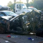 Un choque múltiple en la Vía Atlixcáyotl, a la altura de Plaza Vía San Ángel, dejó un muerto y dos heridos la madrugada de este sábado.