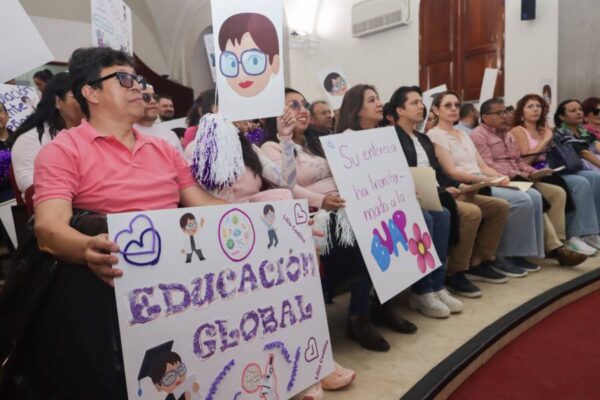 La comunidad universitaria de la BUAP inicia la auscultación para la elección de rectoría 2025–2029, mostrando apoyo a Lilia Cedillo Ramírez en su búsqueda de reelección. Foto: Contra Réplica.