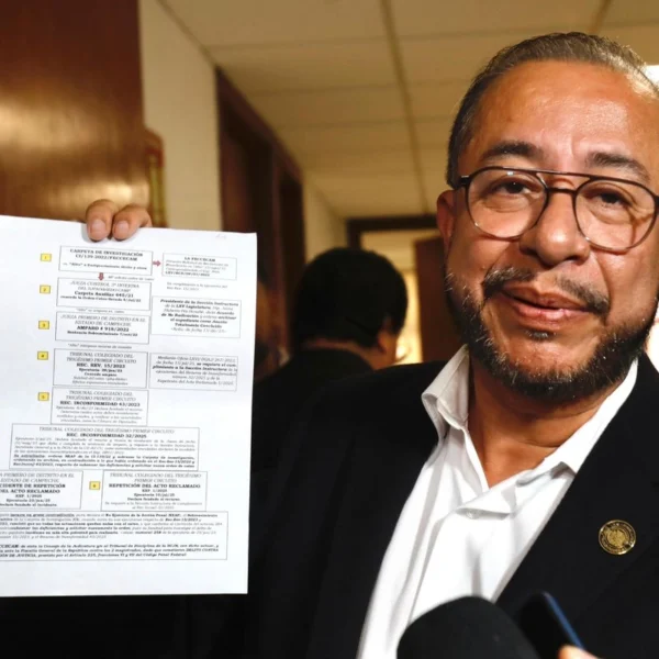 Diputados desechan desafuero contra Alejandro Moreno. Foto: La Jornada