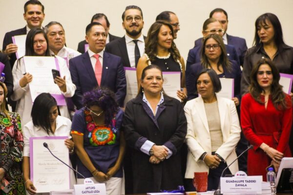 Tras la resolución del Tribunal Electoral, el INE reconoció a 45 magistradas, magistrados y juzgadoras.