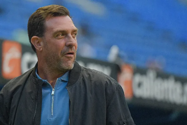 Pablo Guede deja Puebla tras la derrota 2-0 ante Atlético San Luis; ‘La Franja’ se queda con solo tres puntos en el Apertura 2025. Foto: IMAGO7.