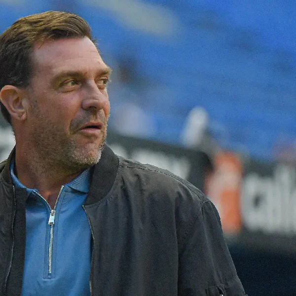 Pablo Guede deja Puebla tras la derrota 2-0 ante Atlético San Luis; ‘La Franja’ se queda con solo tres puntos en el Apertura 2025. Foto: IMAGO7.