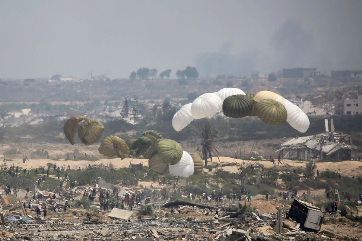 Hamas aceptó una propuesta de mediadores para un cese al fuego con Israel en Gaza, que contempla la liberación de los rehenes aún cautivos en dos fases. Foto: AFP.