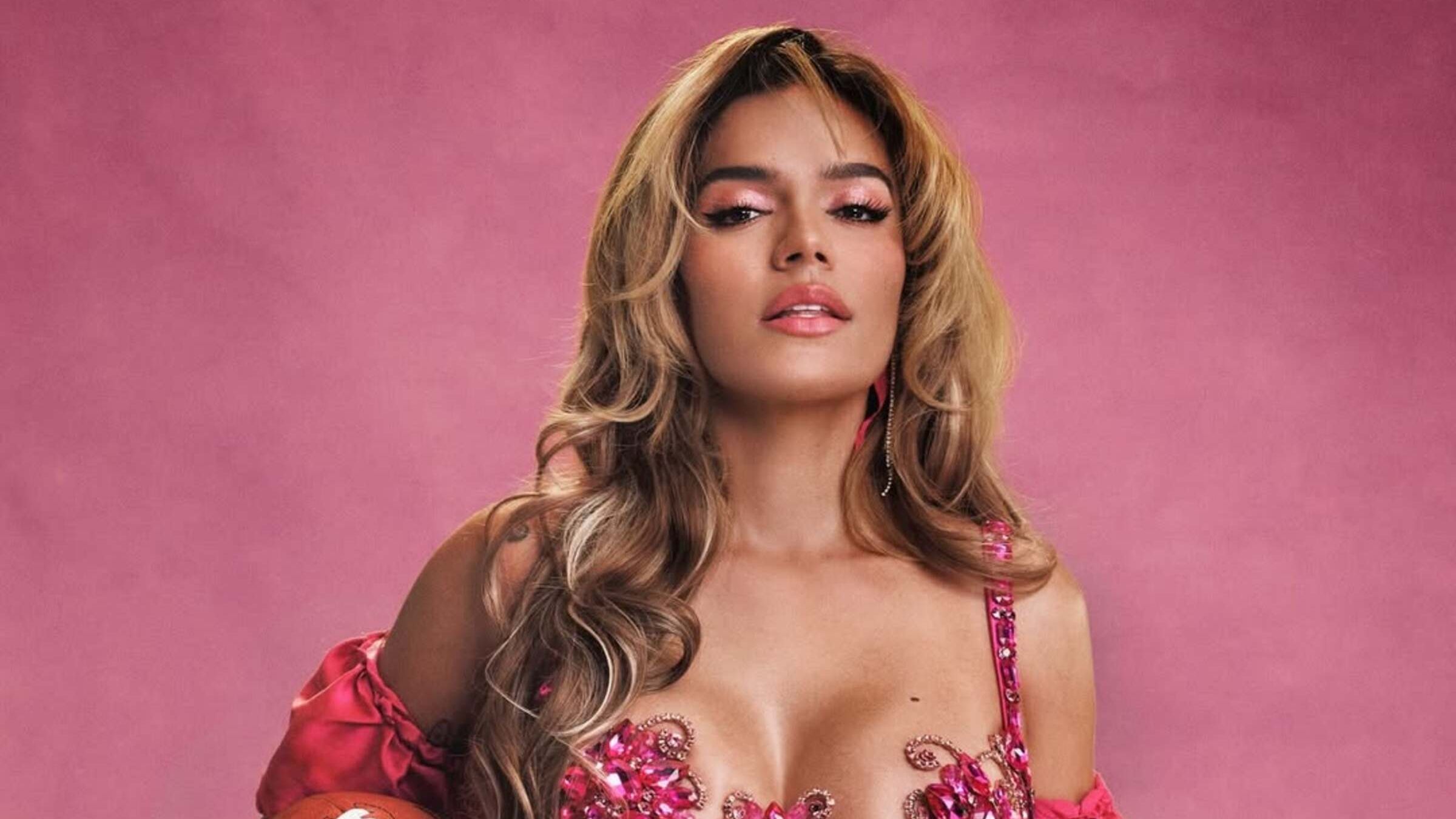Karol G será la estrella del medio tiempo en el juego de la NFL en Brasil