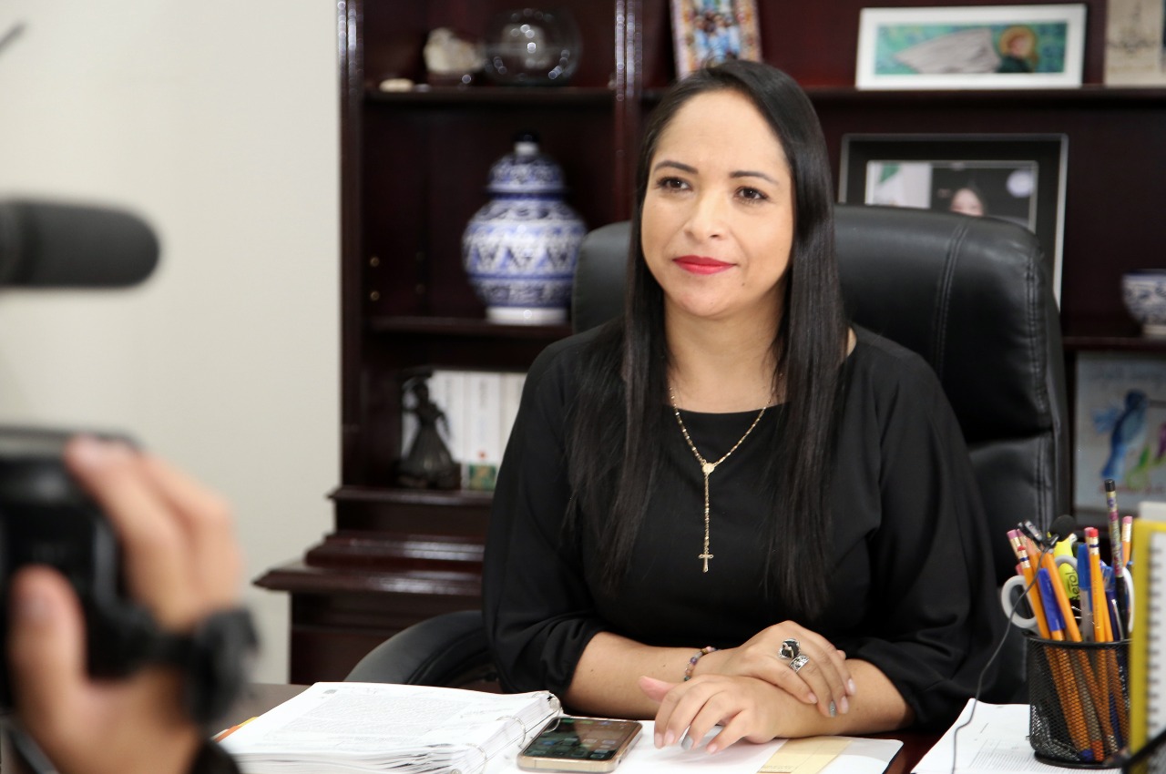 Senadora Liz Sánchez condena agresión de Alito Moreno contra Noroña
