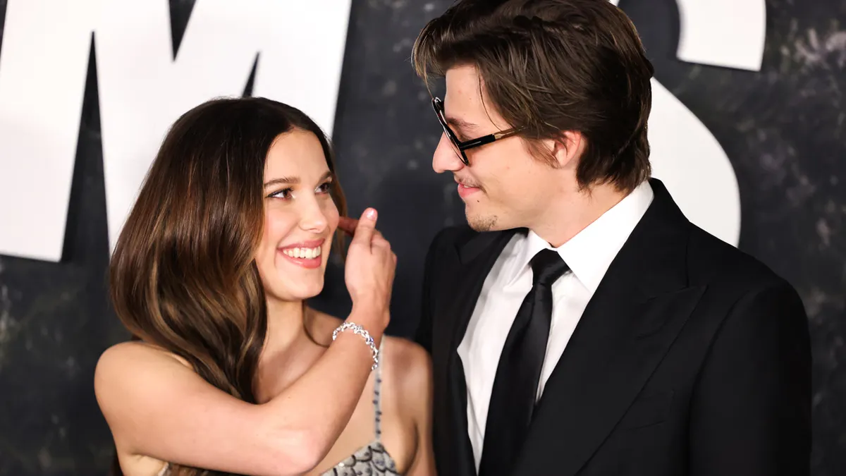 Millie Bobby Brown y su esposo Jake Bongiovi dieron la bienvenida a su primera hija mediante adopción. Foto: FOX News.