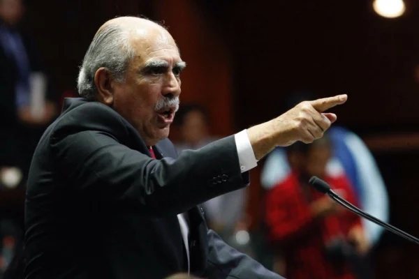 Pablo Gómez presentó la Comisión Presidencial para la Reforma Electoral, que revisará el sistema de diputados plurinominales y convocará foros ciudadanos.