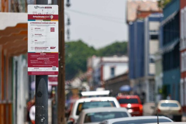 Puebla amplía red de parquímetros en zona hospitalaria.