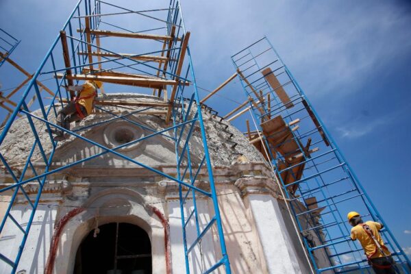 El INAH destinará 135 millones de pesos para recuperar inmuebles históricos dañados por el sismo de 2017 en Puebla.